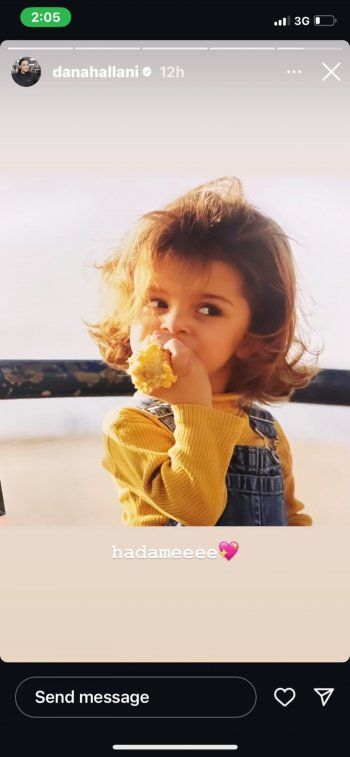 شاهد .. بصور نادرة من طفولتهما.. دانا الحلاني تحتفل بعيد ميلاد شقيقتها ماريتا