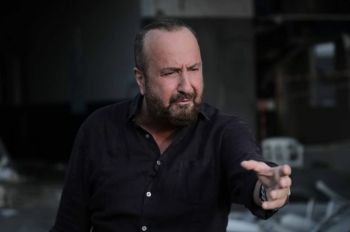 شاهد .. خاص - رضوان صادق : تعرضت للظلم في هذه البرامج .. ولو يعود بي الزمن لإخترت صابر الرباعي بدلاً من كاظم الساهر