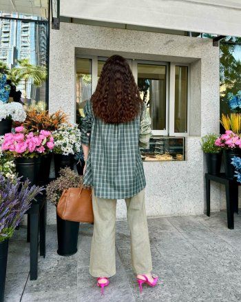 شاهد .. بالصور- بأناقة و جمال..روان بن حسين تبهر الجمهور بلوك كاجوال رائع