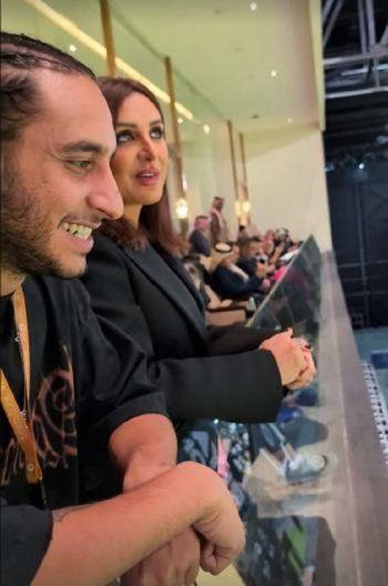 شاهد .. أنغام برفقة إبنيها عمر وعبد الرحمن في مباراة نادي الهلال والنصر السعوديين