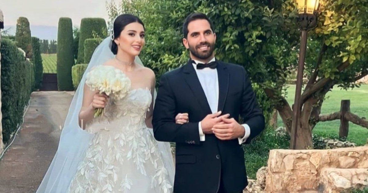 شاهد .. بطريقة رومانسية.. زوج ماريتا الحلاني يعايدها بعيد ميلادها الـ27