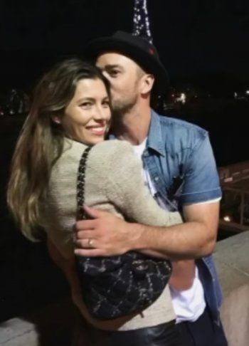 شاهد .. بطريقة رومانسية.. جيسيكا بيل تحتفل بعيد ميلاد زوجها جاستن تمبرليك