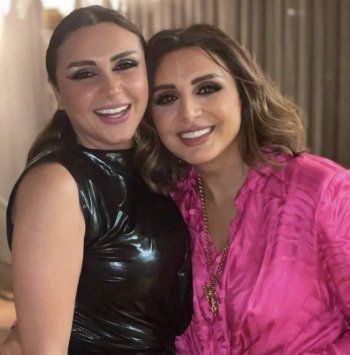 شاهد .. صورة أنغام وابنة عمتها تحصد تفاعلاً كبيراً بسبب الشبه بينهما