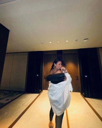 شاهد .. بالصور- دانييلا رحمة تتألق و تستعرض أنوثتها و جمالها بلوك رائع