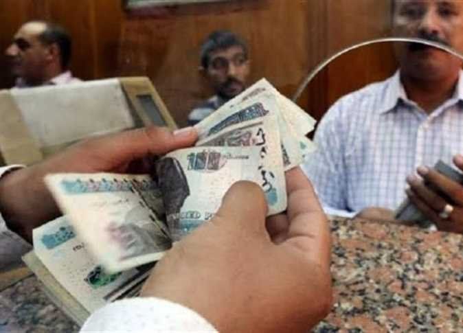 أخبار مصر | توجيه عاجل من السيسي بشأن زيادة أجور العاملين بالدولة.. «1000 إلى 1200 جنيه شهريًا»