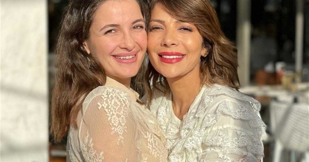 شاهد .. بالصورة - أول ظهور لحفيدة أصالة مع والدتها شام الذهبي