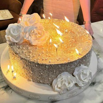 شاهد .. بالصور- ساندرا رزق تعايد إبنتها نور بيوم ميلادها بأجواء مميز