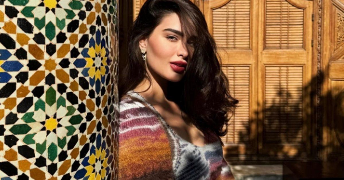 شاهد .. باصور- روان بن حسين تستعرض أنوثتها و جمالها بإطلالة تضج بالأناقة