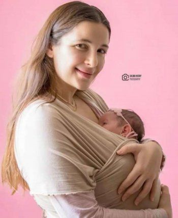 شاهد .. بالصورة - أول ظهور لحفيدة أصالة مع والدتها شام الذهبي