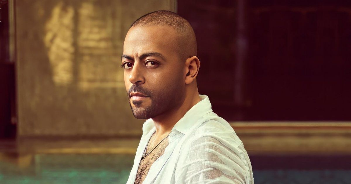 شاهد .. تامر عاشور يتعرض للتنمر بسبب " هيجيلي موجوع " .. فهل قال " أزبوع " بدل " أسبوع " ؟