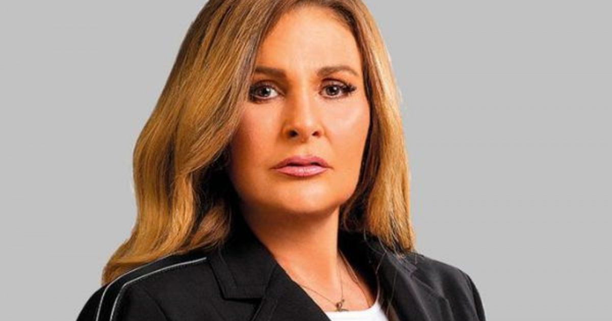 شاهد .. يسرا تتحدث عن ذكريات وصعوبات طفولتها وما فعلته أمها من أجلها .. هذا ما قالته