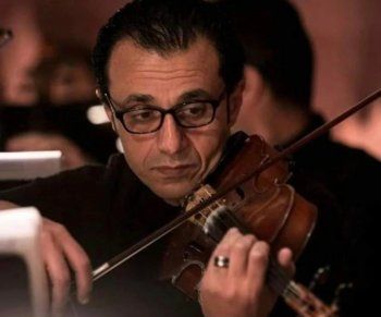 شاهد .. وفاة موسيقي مصري شهير أثناء تواجده في السعودية