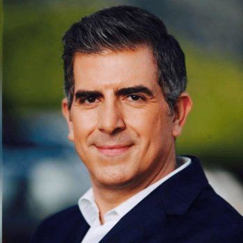 شاهد .. خاص - شادي مارون يكشف أسباب نجاحه مع ماريو باسيل وهذا ما قاله عن وائل كفوري وغابي حويك