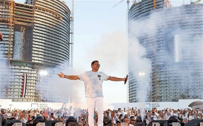 أسعار وموعد حفل عمرو دياب في أبو ظبي