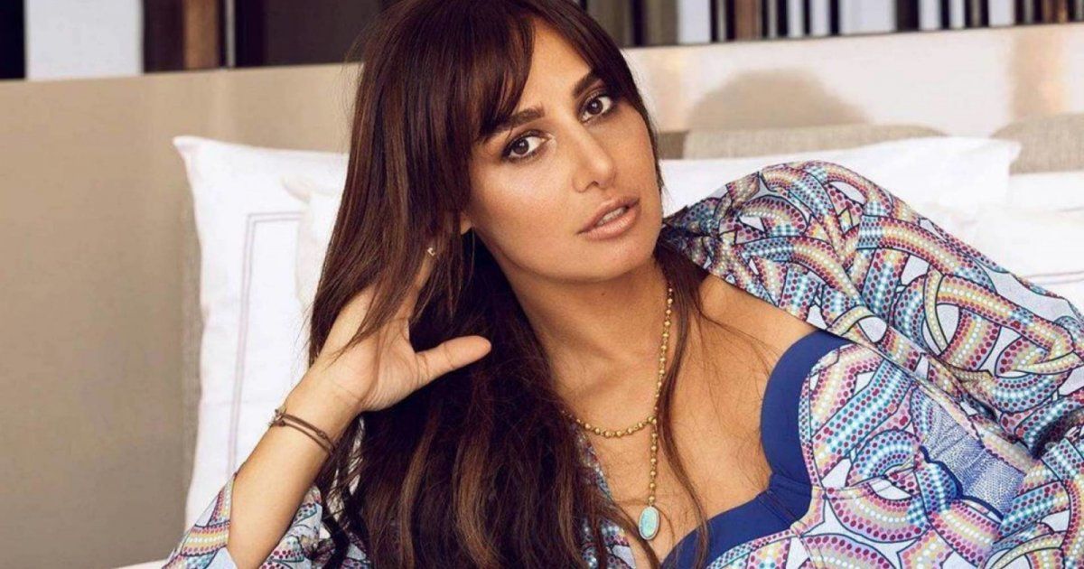 شاهد .. بيوم عيد الحب.. هذه رسالة حلا شيحة للجمهور