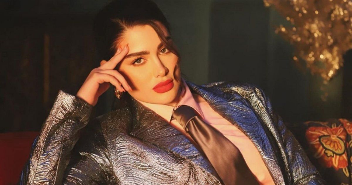 شاهد .. بالصور- لن تصدقوا سعر حقيبة يد روان بن حسين المرتفع جداً.. وأناقتها تخطف القلوب