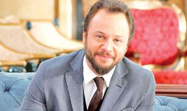 شاهد .. مكسيم خليل يعود للشاشة بـ"ترتيب خاص" بعد غياب عام