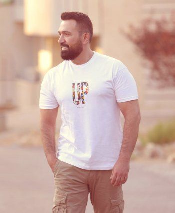 شاهد .. خاص - طارق سويد : " أحضّر مسرحية ومسلسلاً جديدين وهذا رأيي بالمسلسلات التركية المعربة "