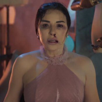 شاهد .. كدمات ودماء على وجه ماغي بو غصن .. فما القصة ؟