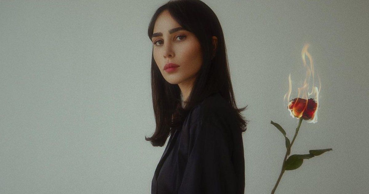 شاهد .. بالصور- سعر خيالي لفستان دانا حوراني الرائع..إليكم التفاصيل