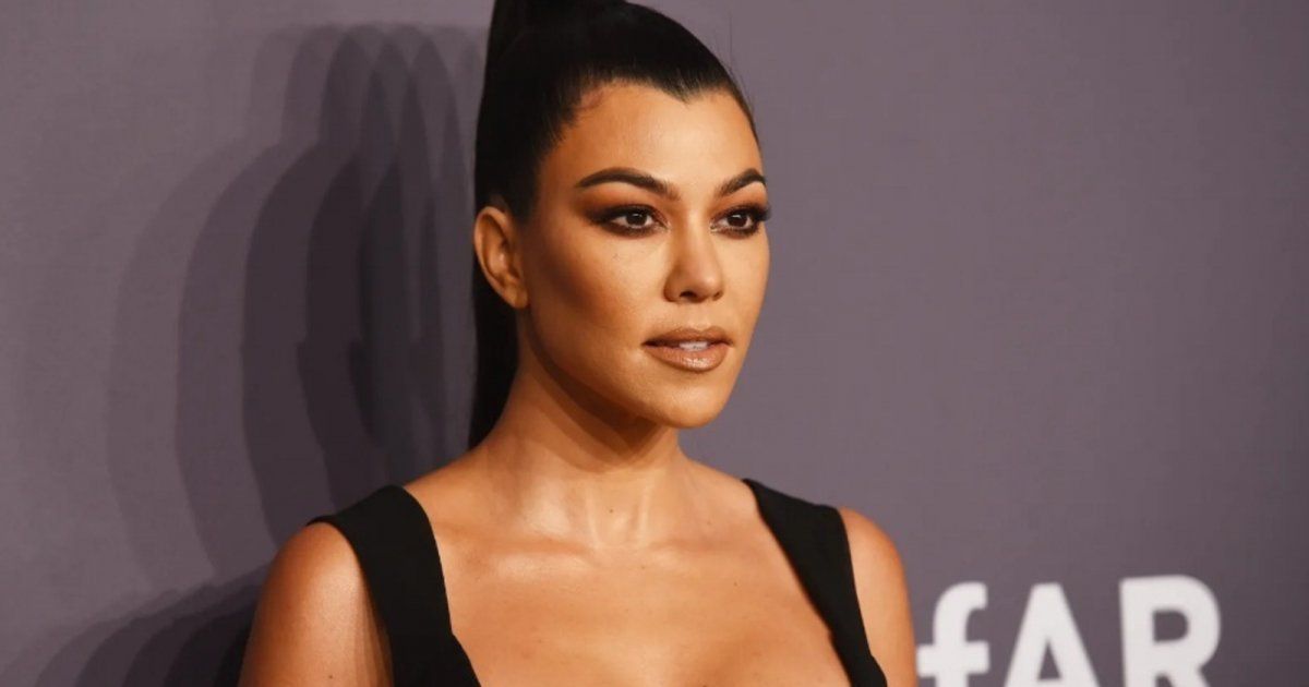 شاهد .. بالصور- كورتني كارداشيان تتعرض لموقف محرج