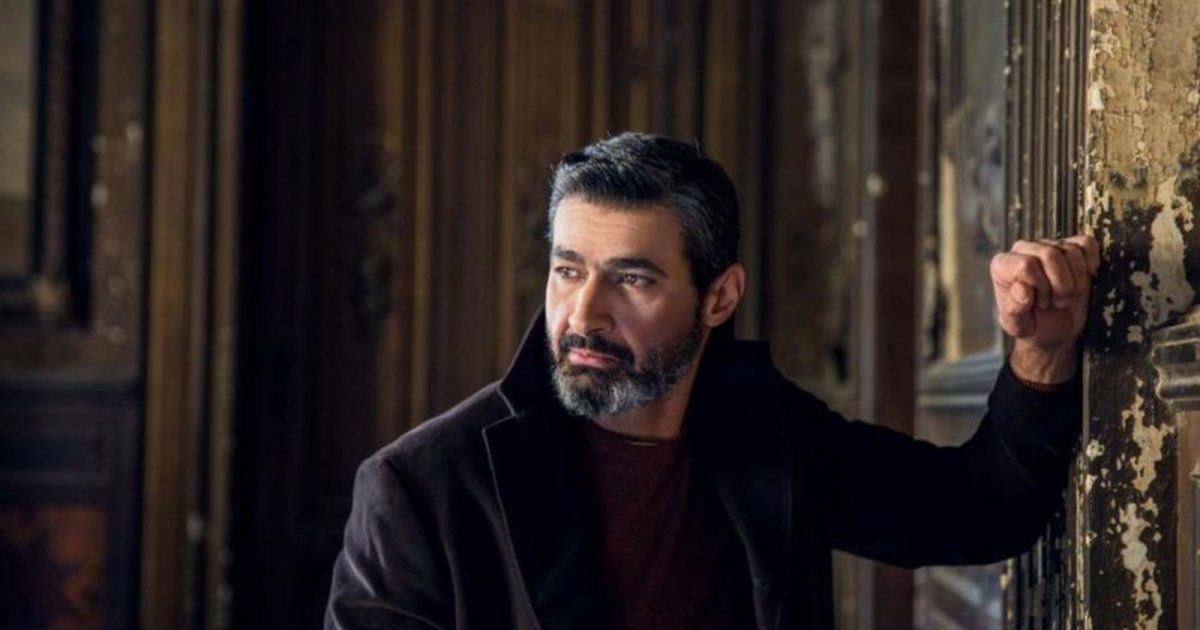 شاهد .. ممثل يطلب من ياسر جلال مشاركته مسلسله الجديد.. وهذا ما فعله الأخير