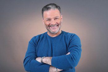 شاهد .. خاص - نقولا الأسطا : " الفن لا يتقدم على إنسانيتي.. وهكذا أدعم المواهب الجديدة "