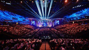 شاهد .. في اجواء وطنية طربية..الجمهور يعيش الحب في ختام حفلات "فبراير الكويت 2024" مع 11 فنان