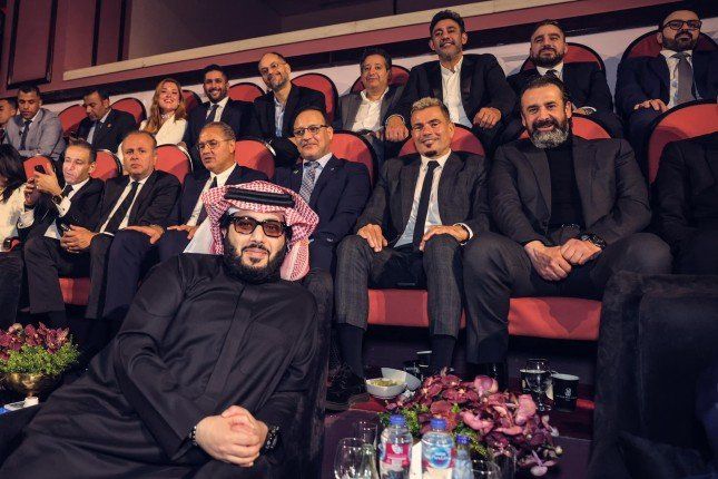 تركى آل الشيخ يعلن صلح عمرو دياب وعمرو مصطفي للمرة 549