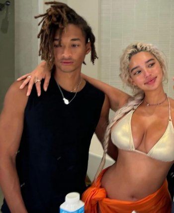 شاهد .. بالصور- شسبب شكلها..حبيبة جايدن سميث تضعه في هذا الموقف و ردة فيعله ستفاجأكم