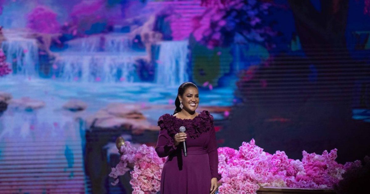 شاهد .. همس فكري تُحيي ختام مرحلة نصف النهائي في " الملعقة " .. ومن تأهل من الشعراء ؟