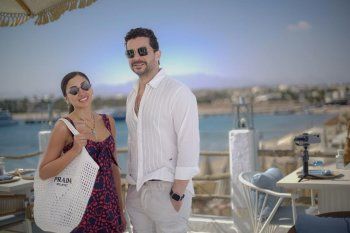 شاهد .. شريف سلامة يشوق متابعيه لمسلسل "كامل العدد"