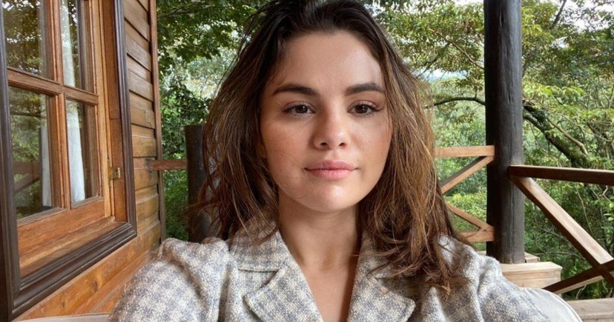 شاهد .. سيلينا غوميز تحقق أمنية شاب مصاب بالسرطان-بالصورة