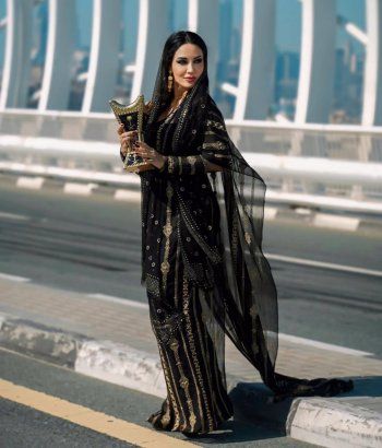 شاهد .. ديانا حداد تتألق بالعباءة السعودية التقليدية بمناسبة يوم التأسيس-بالصور