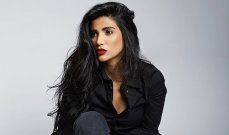 شاهد .. تينا يموت تطلق " بحسّ فيك " - بالصور