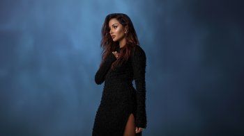 شاهد .. تينا يموت تطلق " بحسّ فيك " - بالصور