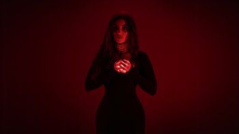 شاهد .. تينا يموت تطلق " بحسّ فيك " - بالصور