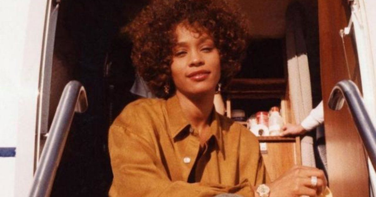 شاهد .. رفع دعوى قضائية ضد منتجي أفلام ويتني هيوستن لعدم دفعهم المتفق عليه مقابل ترخيص الأغاني