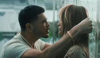 شاهد .. بالصور- جينيفر لوبيز تتعرض للتعنيف.. فما القصة؟