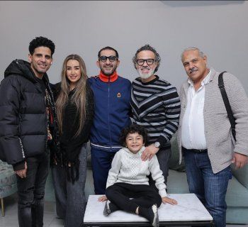 شاهد .. مع أحمد حلمي و هنا الزاهد و غيرهم.. حمدي الميرغني يشارك كواليس مسرحية "تييت" في آخر يوم لها