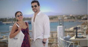 شاهد .. سعر حقيبة يد دينا الشربيني تعدى المتوقع.. وهذا تصميمها