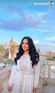 اتفرج .. رحاب الجمل تخطف الأضواء بالعباية البيضاء