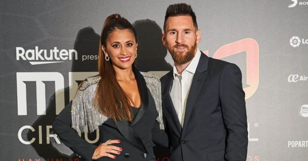 شاهد .. بأجواء مدهشة.. ليونيل ميسي يحتفل بعيد ميلاد زوجته