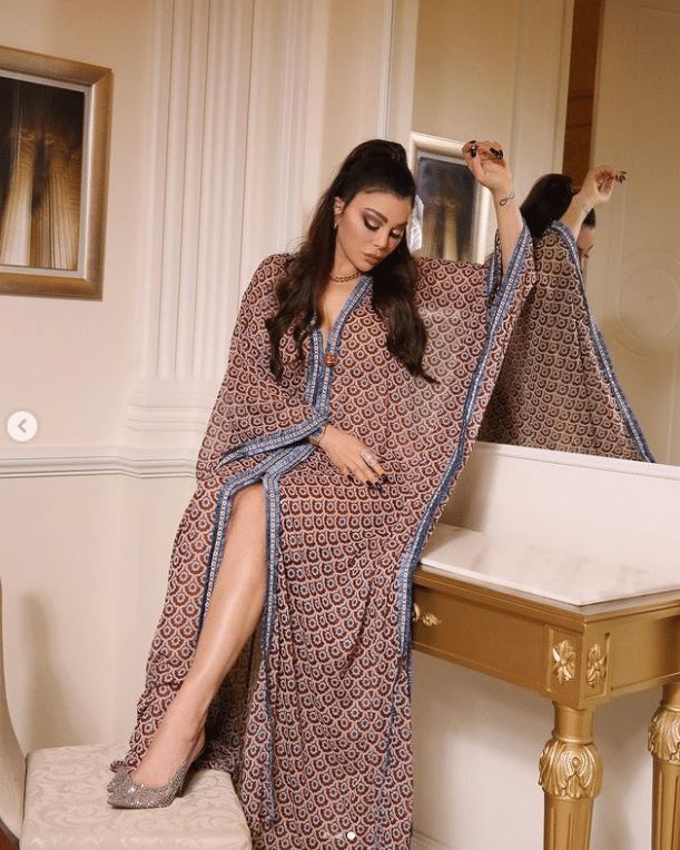 اتفرج .. هيفاء وهبي تخطف الأضواء بفستان لا مثيل له