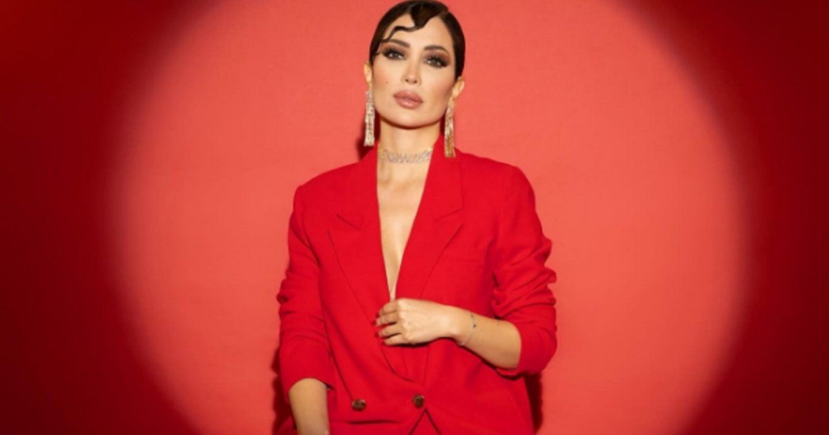 شاهد .. بالصور- نسرين طافش تتألق تحت عنوان الرشاقة والأنوثة..وهذا هو سعر إطلالتها المرتفع