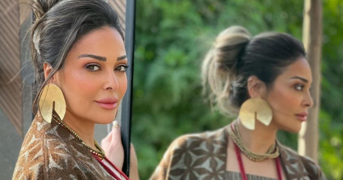 شاهد .. من كواليس تصوير أفيشات مسلسلها "بدون مقابل".. داليا البحيري تظهر بالعباءة السوداء