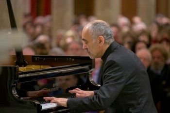 شاهد .. الكونسرفتوار احتفل بالموسيقي اللبناني العالمي عبد الرحمن الباشا