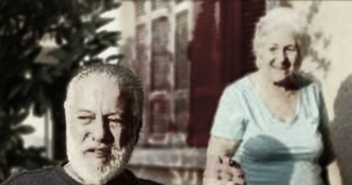 شاهد .. بالصور وبالفيديو - بدء مراسم دفن فادي إبراهيم ووالدته