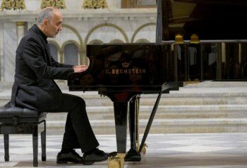 شاهد .. الكونسرفتوار احتفل بالموسيقي اللبناني العالمي عبد الرحمن الباشا