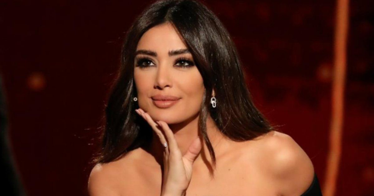 شاهد .. جيسيكا عازار تستعيد ذكرياتها مع إبنها بعمر الـ 3 أشهر.. وجلسة تصوير رائعة